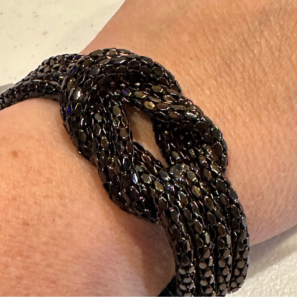Nwt Sequin Nordstroms Multistrand Bracelet In Hematite Gunmetal - Knot Design 26$